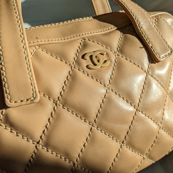 Auth. Chanel Beige Lambskin Wild Stitch Bowling Bag/Shoulder Bag - Picture 7 of 15
